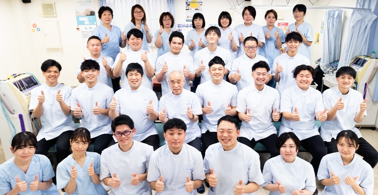 私たち一緒に安井鍼灸接骨院で働きませんか？