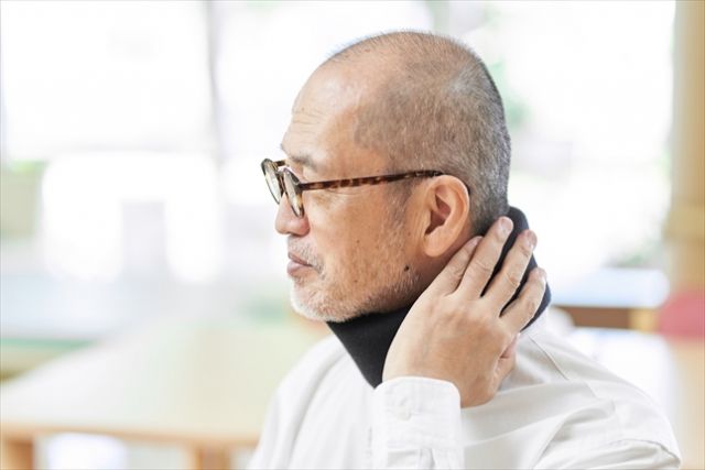 交通事故で発生するむち打ち症